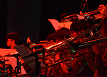 ビッグバンド演奏