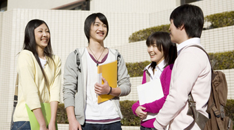 人との交流を通じ能力を育む研究室生活