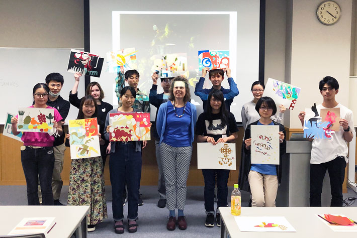 Zuse Meyer (center) with Art with an Artist participants and artworks