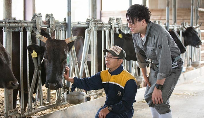 Associate Professor Hiroyuki Ito and Associate Professor Kenichi Takeda