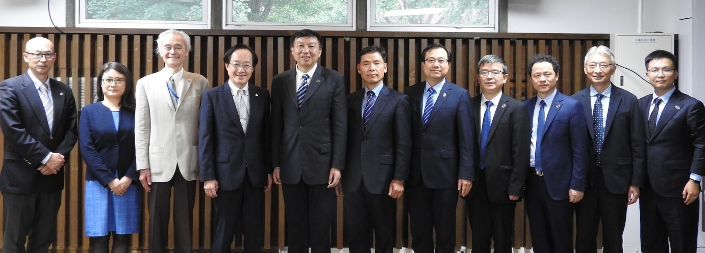 シュク・ガクカ駐日公使参事官(中国)及び中国科学技術大学シュー・グーチュン党委書記一行が東工大を訪問