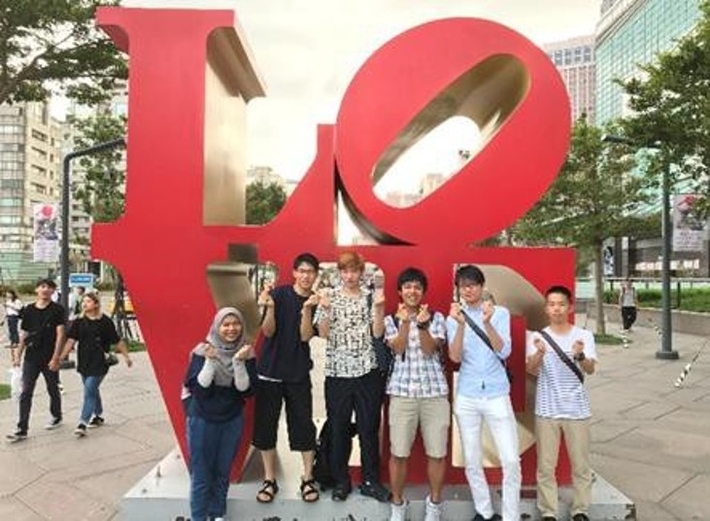 現地学生との文化交流