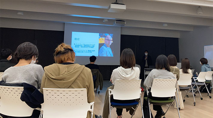 スティーブン・ソダーバーグ監督について学ぶ受講生