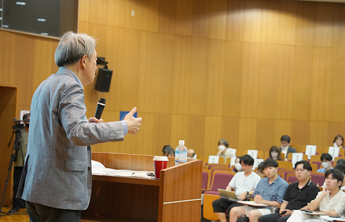 東京医科歯科大学の学生も会場に足を運んでくれました