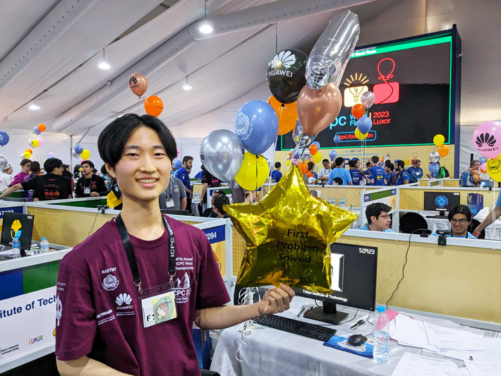 最初に問題を解答するともらえる星形風船