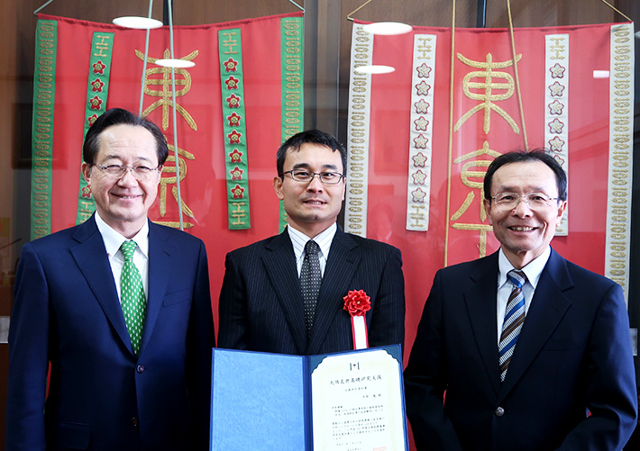 支援採択者との記念撮影(2月1日)