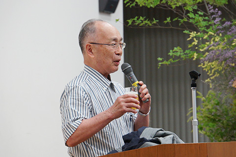 伊賀元学長の乾杯の挨拶