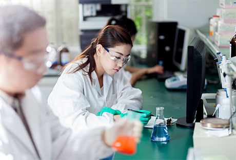 学院で行われる様々な授業・研究活動