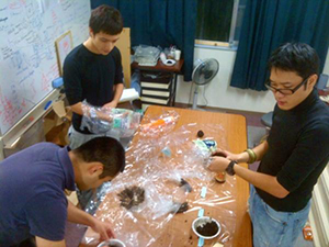 強固なバインダー(炭の結合剤)作成実験