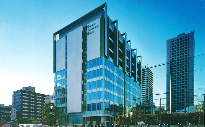 キャンパス・イノベーションセンター外観。大学の英知が結集し、広く社会に還元するための拠点となっています。